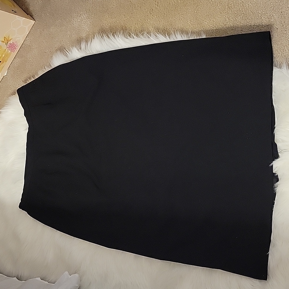 Maggie Barnes black maxi skirt Fully lined stretch waist back zipper sz 20W EUC…